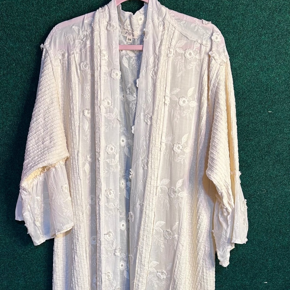 146 NWT POL Cardigan Kimono, Robe w/Lace & Embroidery.
